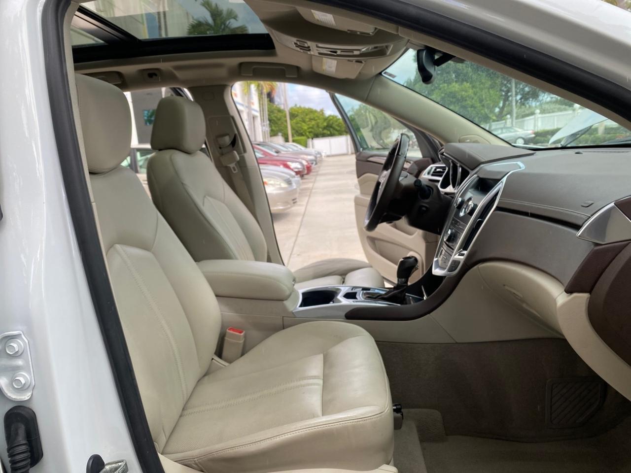 2012 Cadillac SRX Luxury Collection LOW MILES 44,412 AWD Pompano Beach FL
