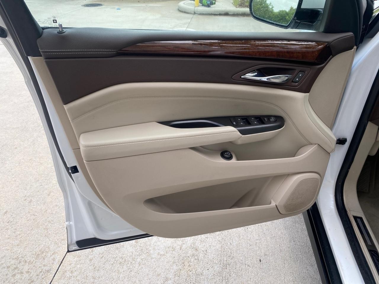 2012 Cadillac SRX Luxury Collection LOW MILES 44,412 AWD Pompano Beach FL