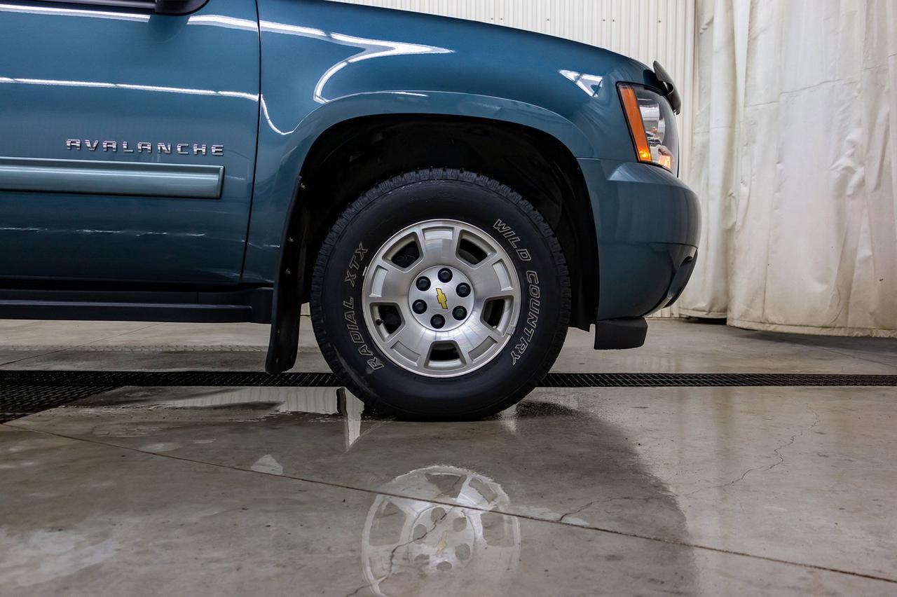 2012 Chevrolet Avalanche 4x4 Crew Cab LT Leather BCam Red Deer AB