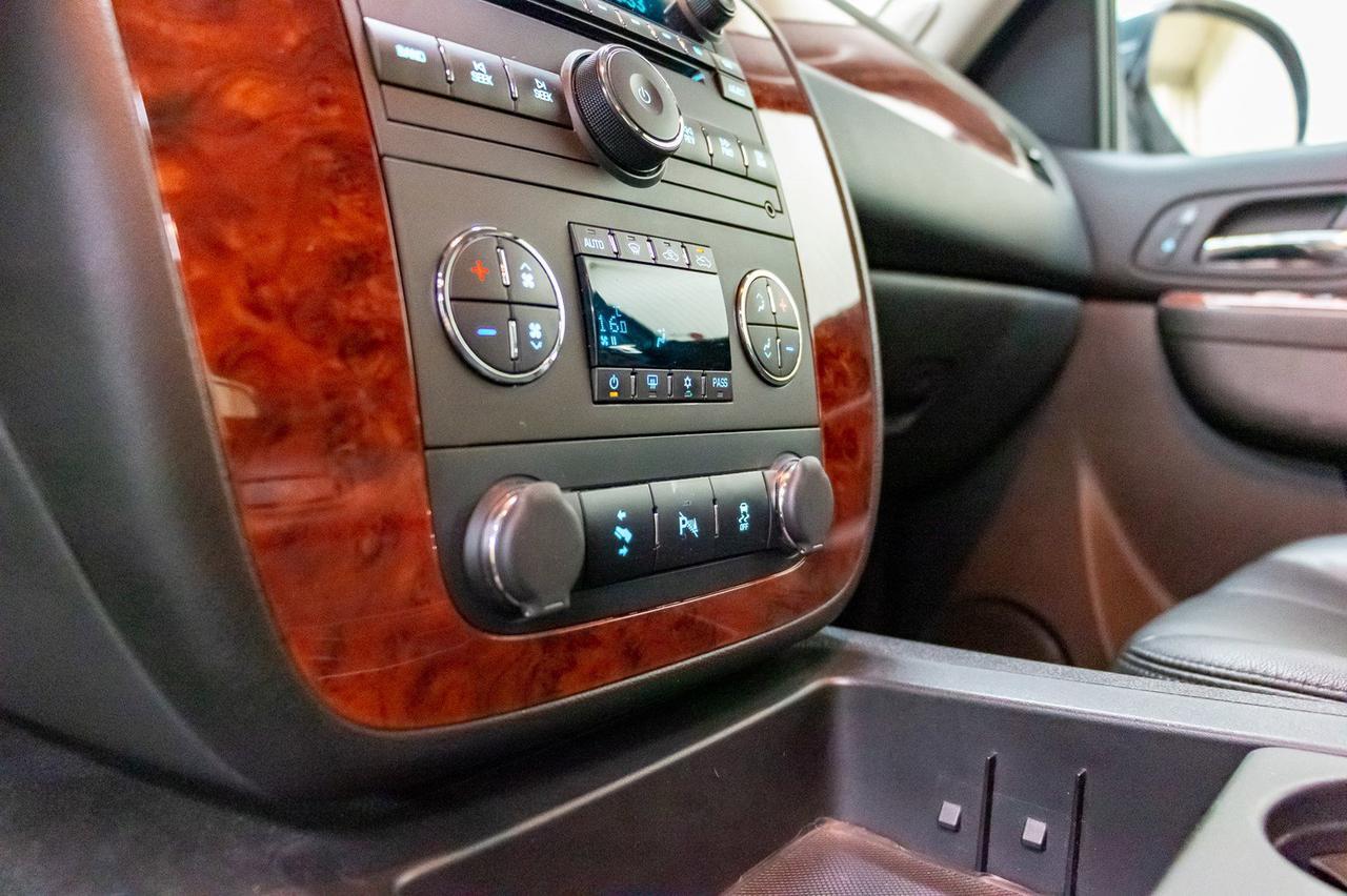 2012 Chevrolet Avalanche 4x4 Crew Cab LT Leather BCam Red Deer AB