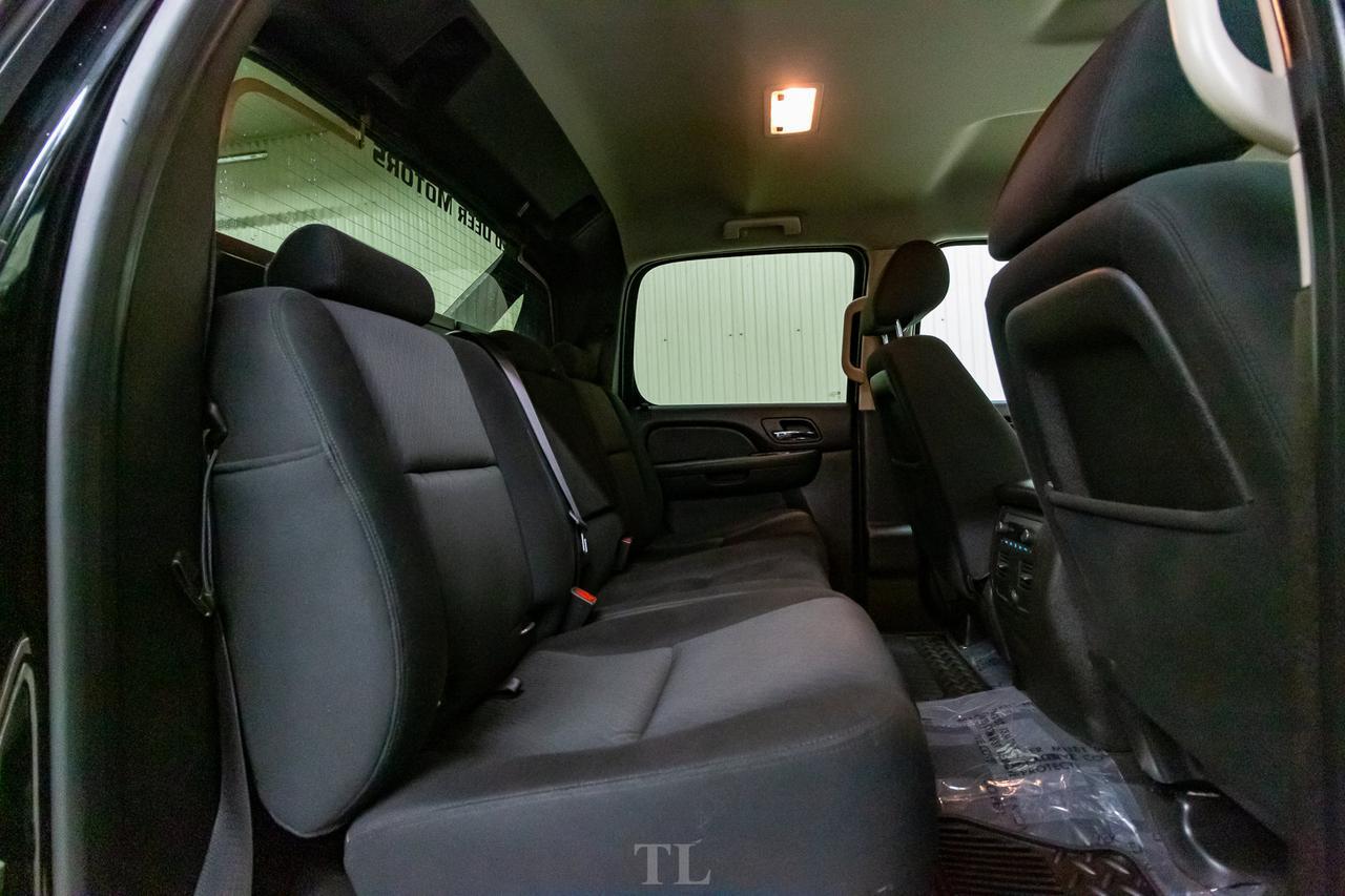 2012 Chevrolet Avalanche 4x4 Crew Cab LT Red Deer AB