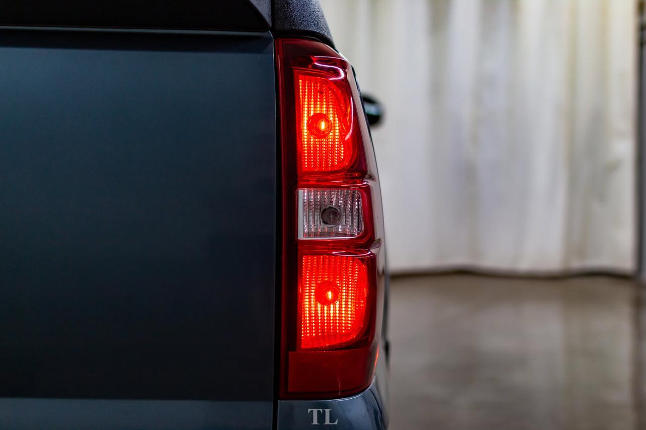 2012 Chevrolet Avalanche 4x4 LT BCam Red Deer AB