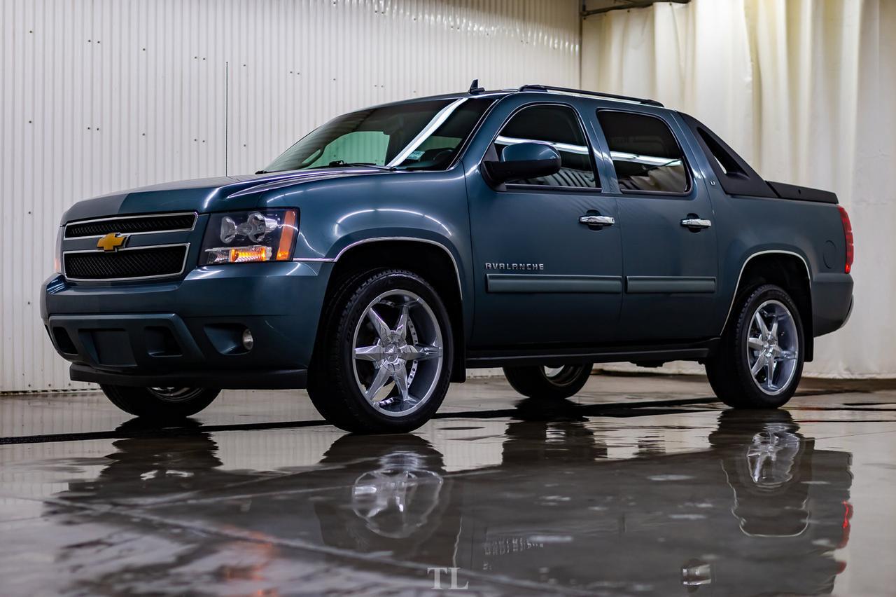 2012 Chevrolet Avalanche 4x4 LT BCam Red Deer AB