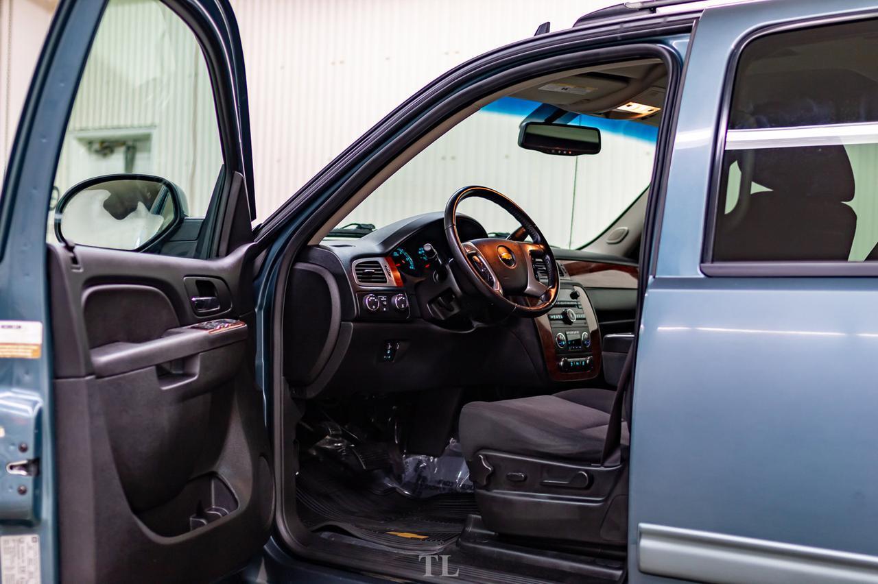 2012 Chevrolet Avalanche 4x4 LT BCam Red Deer AB