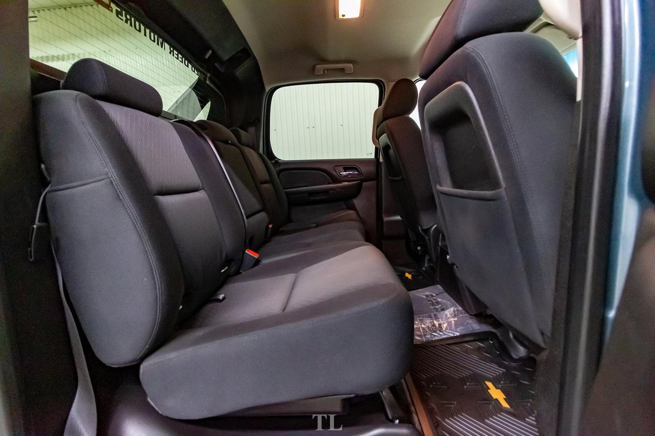 2012 Chevrolet Avalanche 4x4 LT BCam Red Deer AB