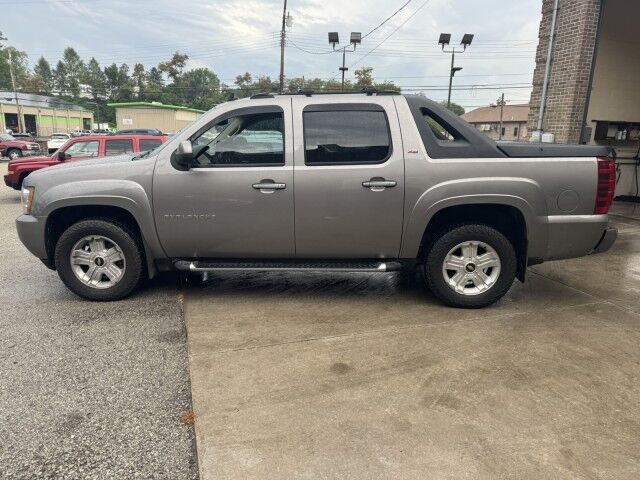 2012 Chevrolet Avalanche LT North Versailles PA