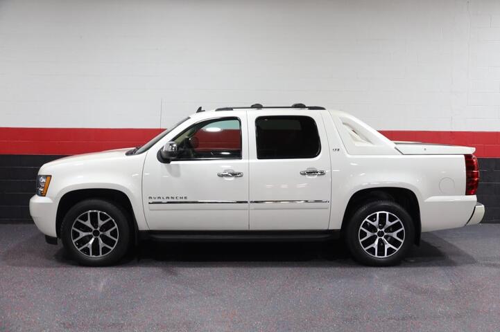 2012 Chevrolet Avalanche LTZ 4WD 4dr Truck Chicago IL