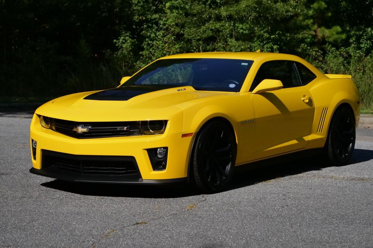 2012 Chevrolet Camaro ZL1 / 6.2L Supercharged V8 / Brembo Brakes! Lincolnton NC
