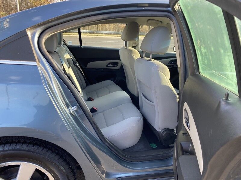 2012 Chevrolet Cruze LT w/1LT Bristol  PA