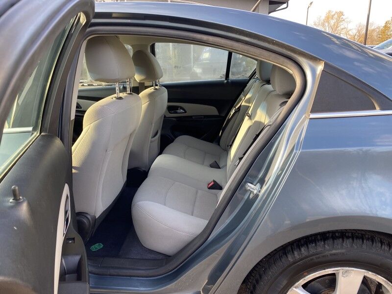 2012 Chevrolet Cruze LT w/1LT Bristol  PA