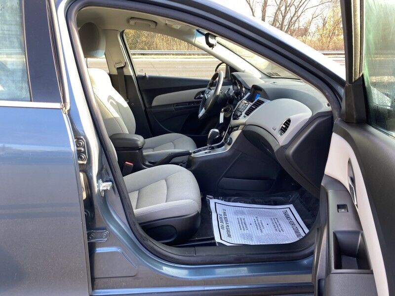 2012 Chevrolet Cruze LT w/1LT Bristol  PA