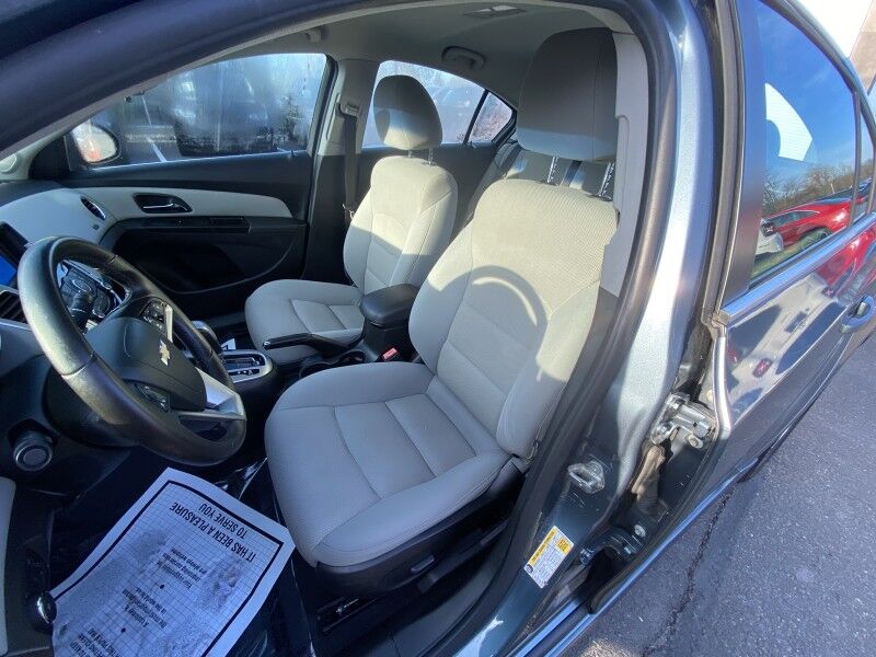 2012 Chevrolet Cruze LT w/1LT Bristol  PA