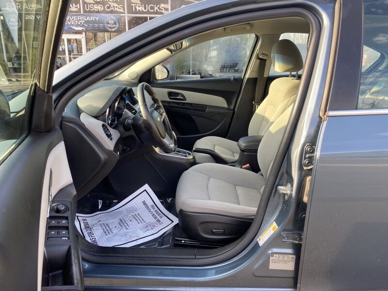 2012 Chevrolet Cruze LT w/1LT Bristol  PA
