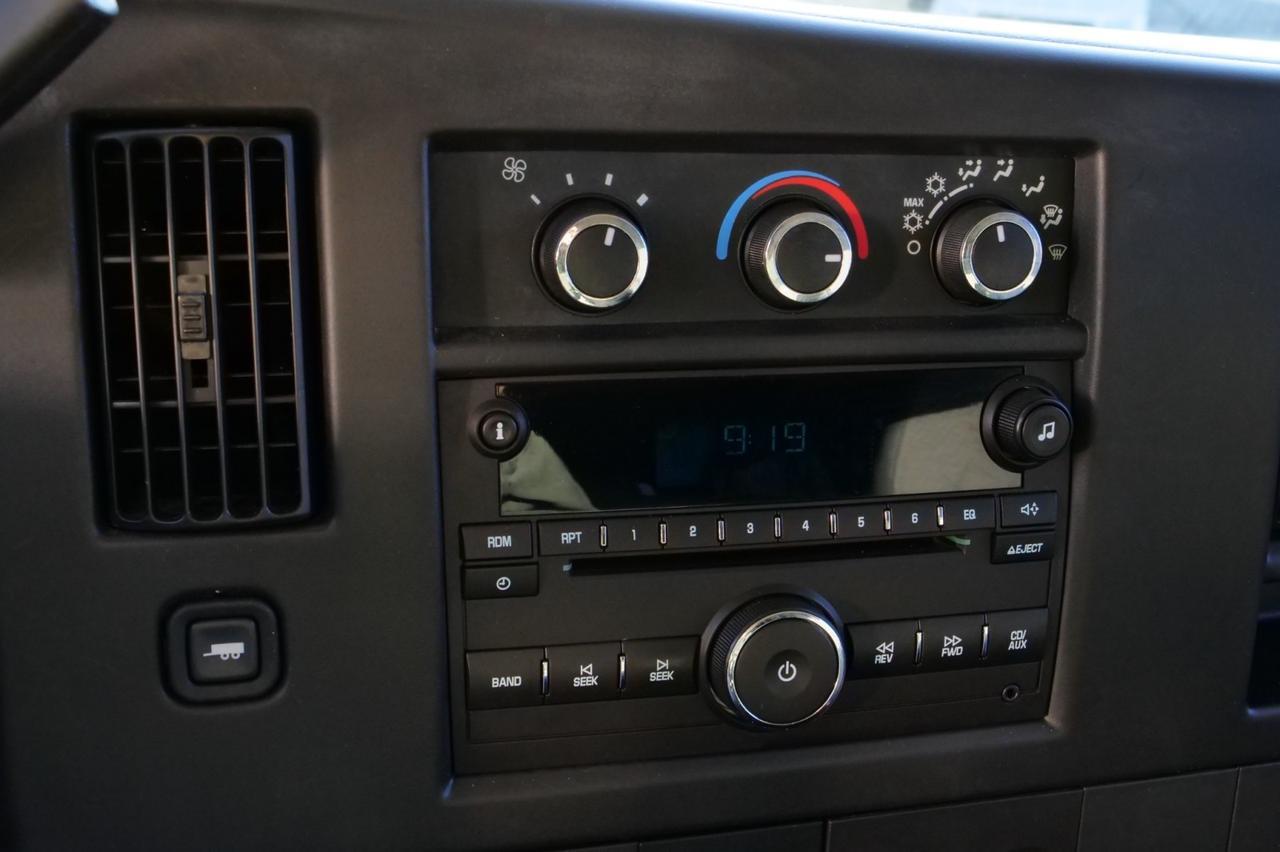 2012 Chevrolet Express 3500 LT / 15 Passenger Van / 6.0L V8! Lincolnton NC