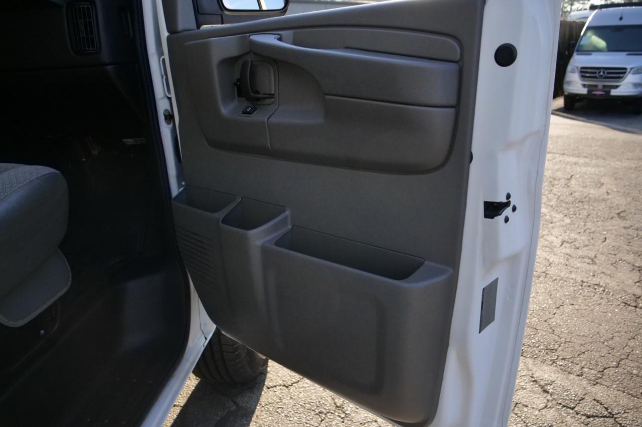 2012 Chevrolet Express 3500 LT / 15 Passenger Van / 6.0L V8! Lincolnton NC