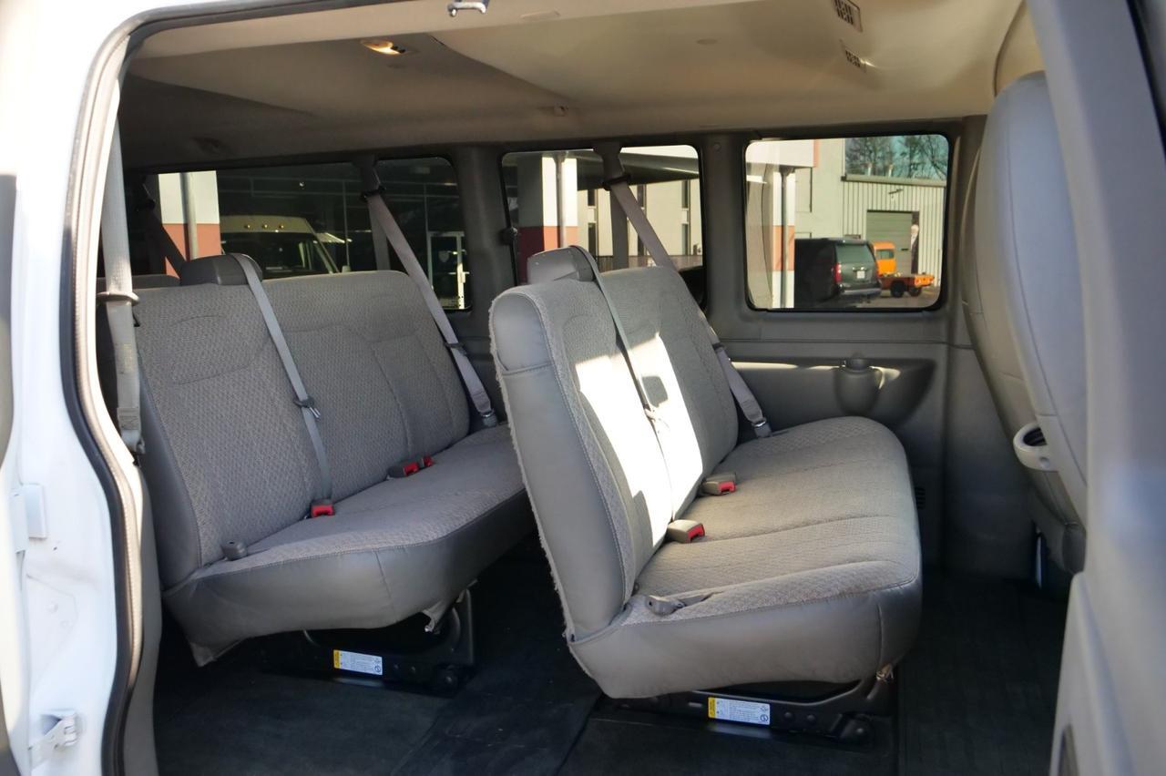 2012 Chevrolet Express 3500 LT / 15 Passenger Van / 6.0L V8! Lincolnton NC