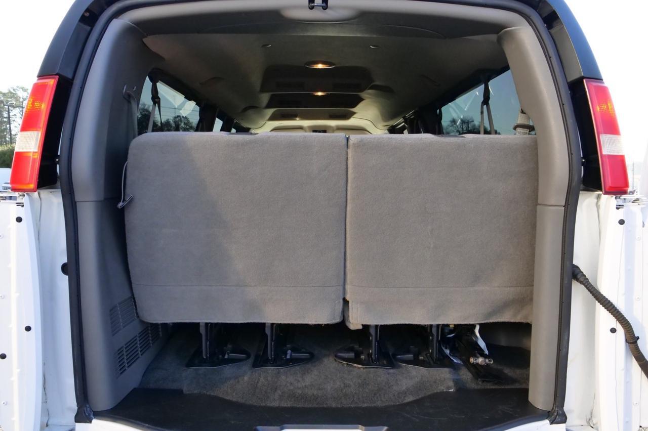 2012 Chevrolet Express 3500 LT / 15 Passenger Van / 6.0L V8! Lincolnton NC