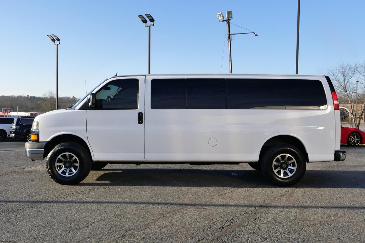 2012 Chevrolet Express 3500 LT / 15 Passenger Van / 6.0L V8! Lincolnton NC