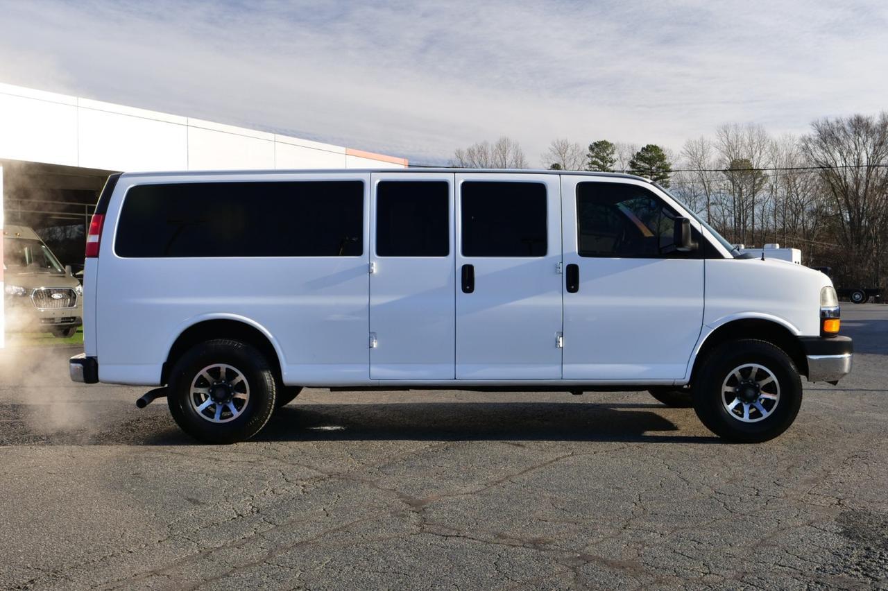 2012 Chevrolet Express 3500 LT / 15 Passenger Van / 6.0L V8! Lincolnton NC