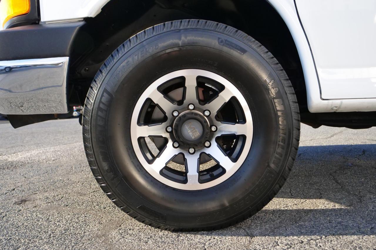 2012 Chevrolet Express 3500 LT / 15 Passenger Van / 6.0L V8! Lincolnton NC