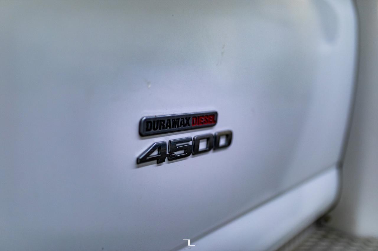 2012 Chevrolet Express 4500 Handi Bus Diesel Wheelchair Lift Red Deer AB