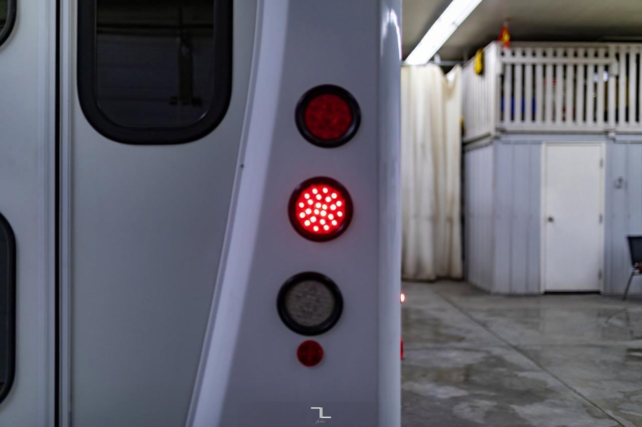 2012 Chevrolet Express 4500 Handi Bus Diesel Wheelchair Lift Red Deer AB