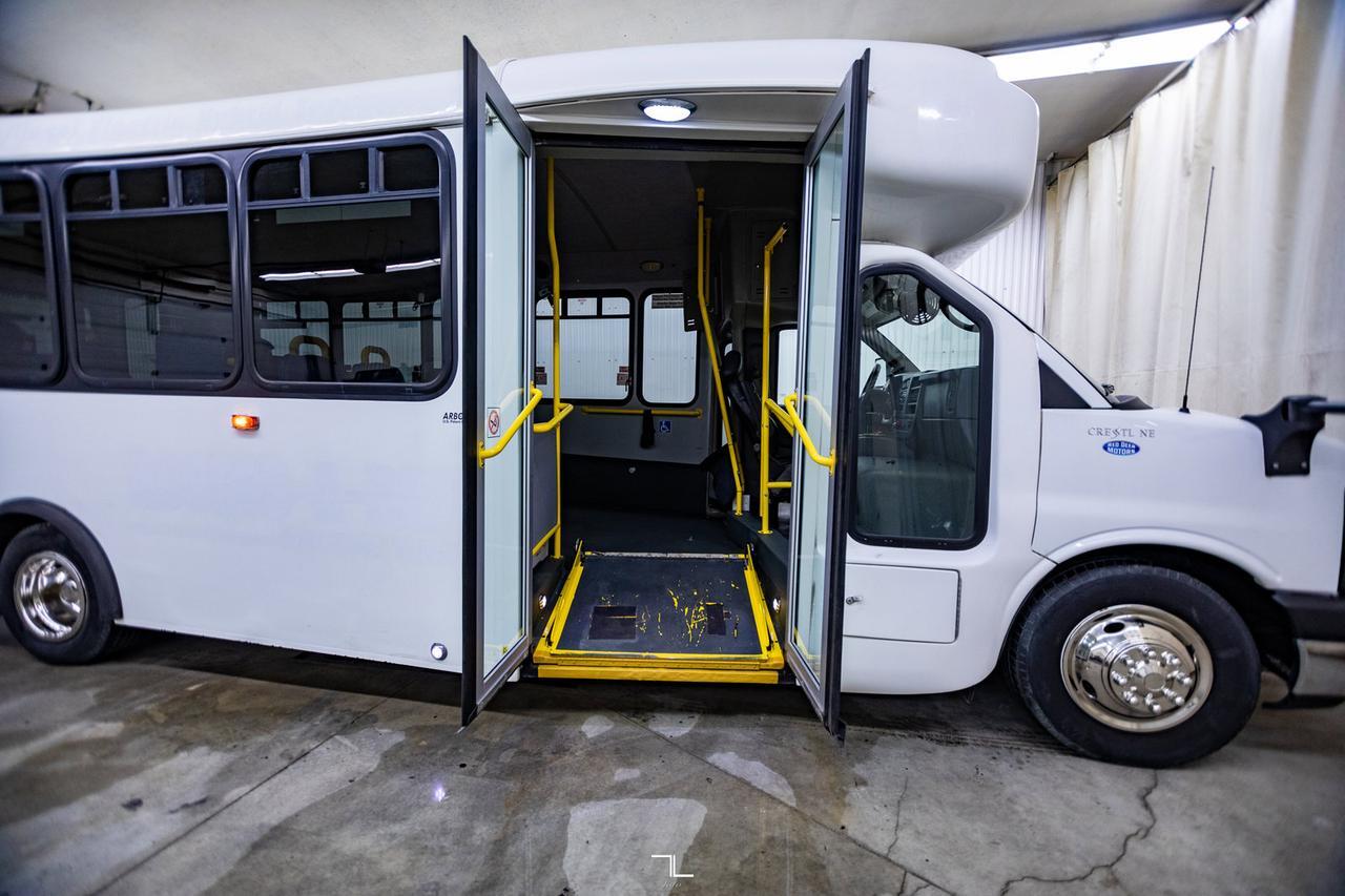 2012 Chevrolet Express 4500 Handi Bus Diesel Wheelchair Lift Red Deer AB
