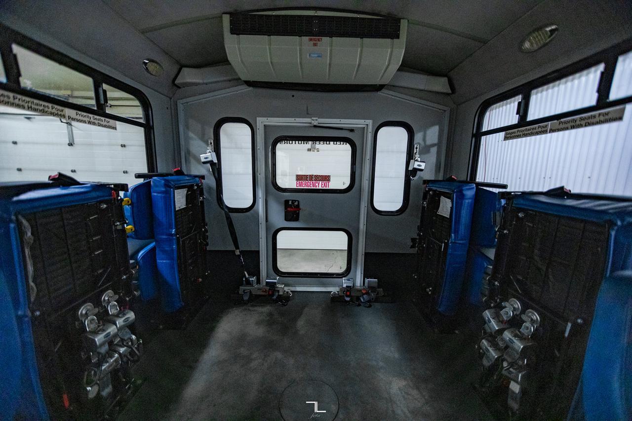 2012 Chevrolet Express 4500 Handi Bus Diesel Wheelchair Lift Red Deer AB