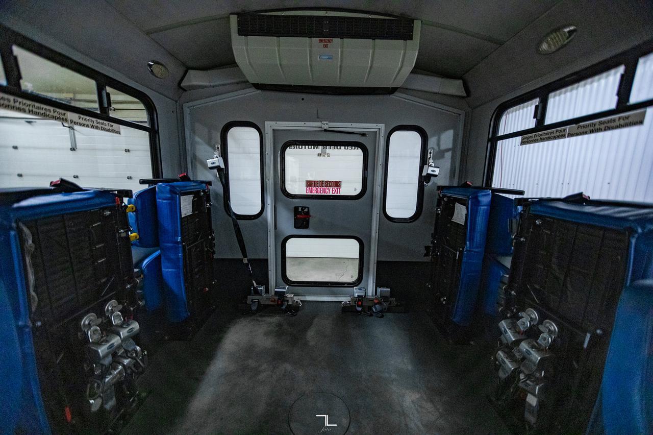 2012 Chevrolet Express 4500 Handi Bus Diesel Wheelchair Lift Red Deer AB