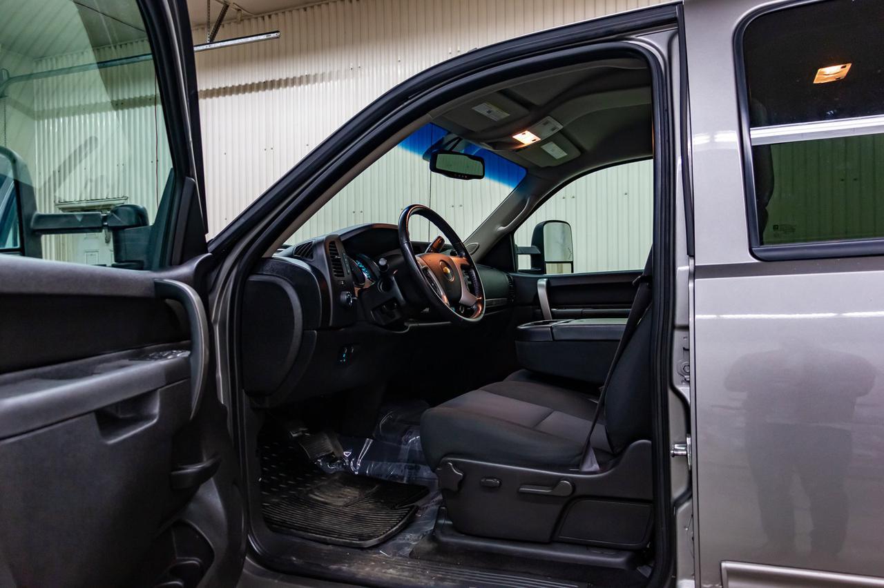 2012 Chevrolet Silverado 1500 4x4 Crew Cab LT BCam Red Deer AB