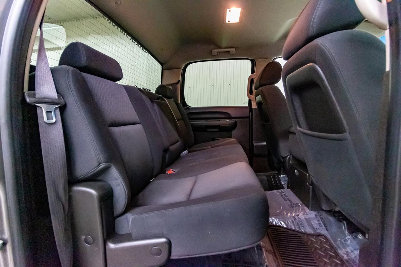 2012 Chevrolet Silverado 1500 4x4 Crew Cab LT BCam Red Deer AB