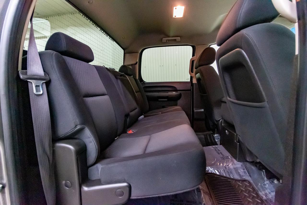 2012 Chevrolet Silverado 1500 4x4 Crew Cab LT BCam Red Deer AB