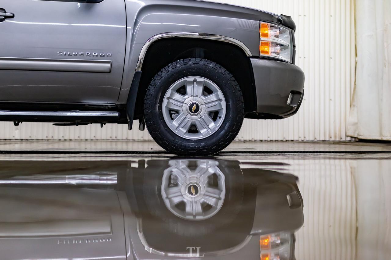 2012 Chevrolet Silverado 1500 4x4 Crew Cab LTZ Z71 Leather Roof Red Deer AB
