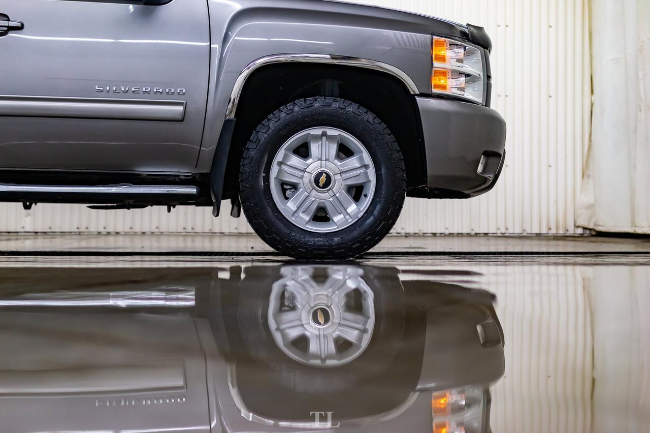2012 Chevrolet Silverado 1500 4x4 Crew Cab LTZ Z71 Leather Roof Red Deer AB