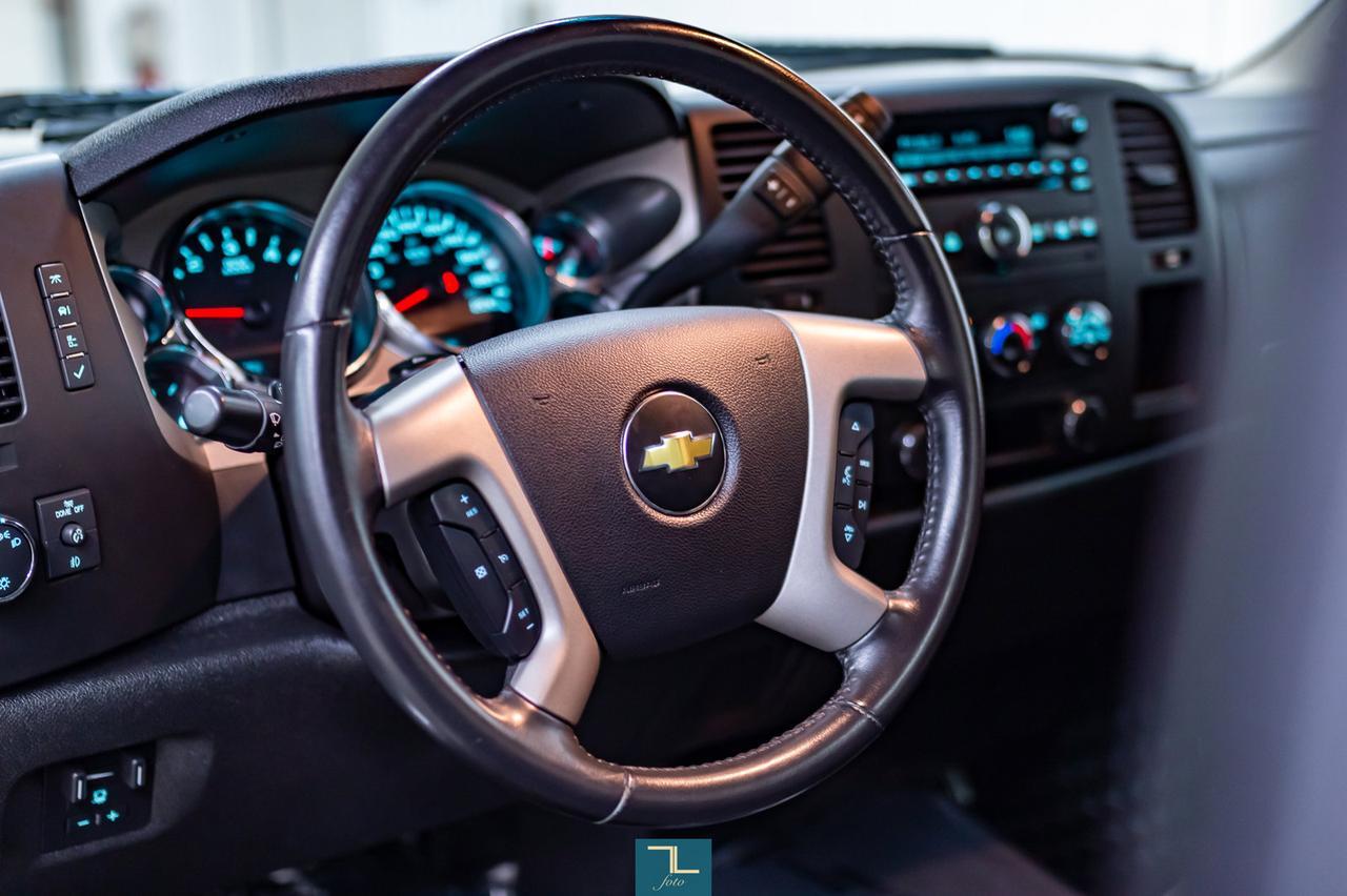 2012 Chevrolet Silverado 1500 4x4 Reg Cab LT Z71 Short Box Red Deer AB