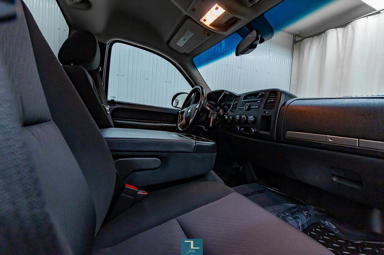 2012 Chevrolet Silverado 1500 4x4 Reg Cab LT Z71 Short Box Red Deer AB