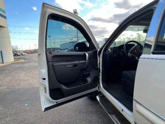 2012 Chevrolet Silverado 1500 Crew Cab LT Pickup 4D 5 3/4 ft Cincinnati OH