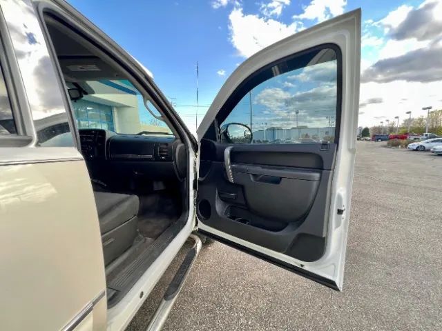 2012 Chevrolet Silverado 1500 Crew Cab LT Pickup 4D 5 3/4 ft Cincinnati OH