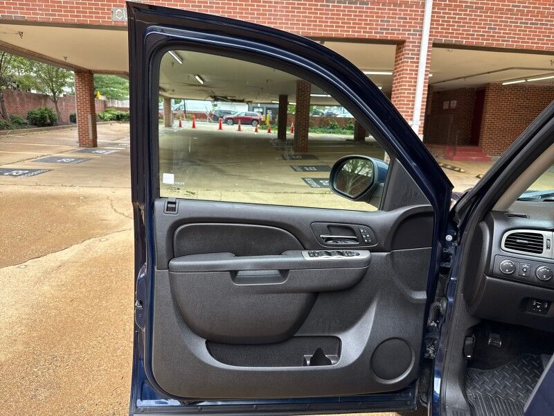 2012 Chevrolet Silverado 1500 LTZ Crew Cab 4WD Arlington VA