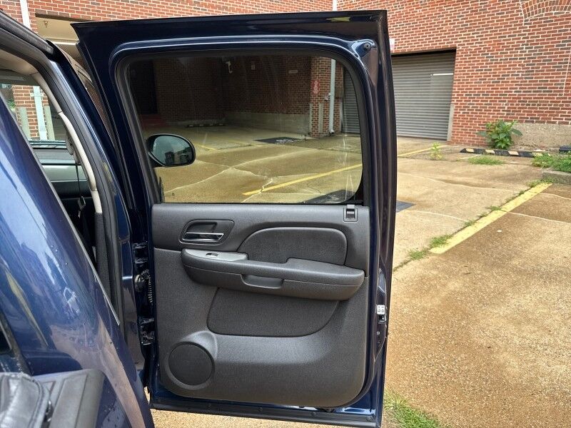 2012 Chevrolet Silverado 1500 LTZ Crew Cab 4WD Arlington VA