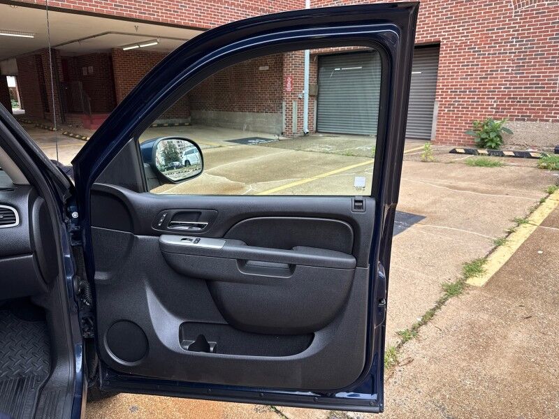 2012 Chevrolet Silverado 1500 LTZ Crew Cab 4WD Arlington VA