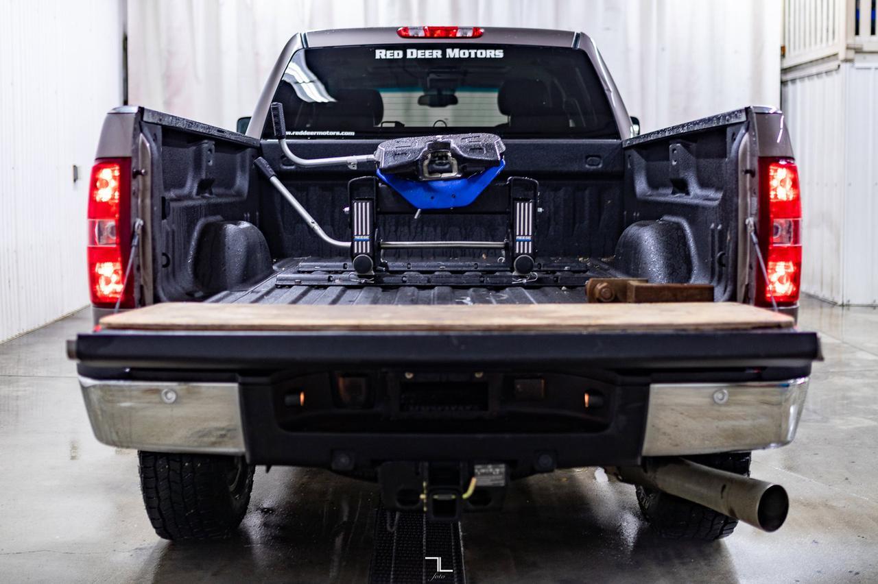 2012 Chevrolet Silverado 2500HD 4x4 Crew Cab LTZ Diesel Leather Roof Nav Red Deer AB