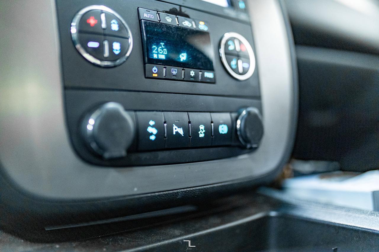 2012 Chevrolet Silverado 2500HD 4x4 Crew Cab LTZ Diesel Leather Roof Nav Red Deer AB