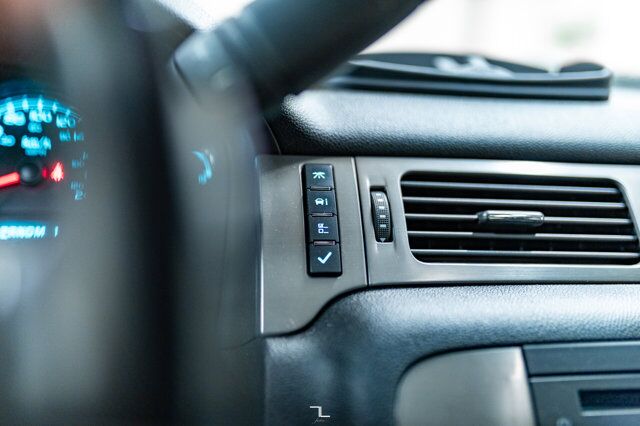 2012 Chevrolet Silverado 2500HD 4x4 Crew Cab LTZ Diesel Leather Roof Nav Red Deer AB