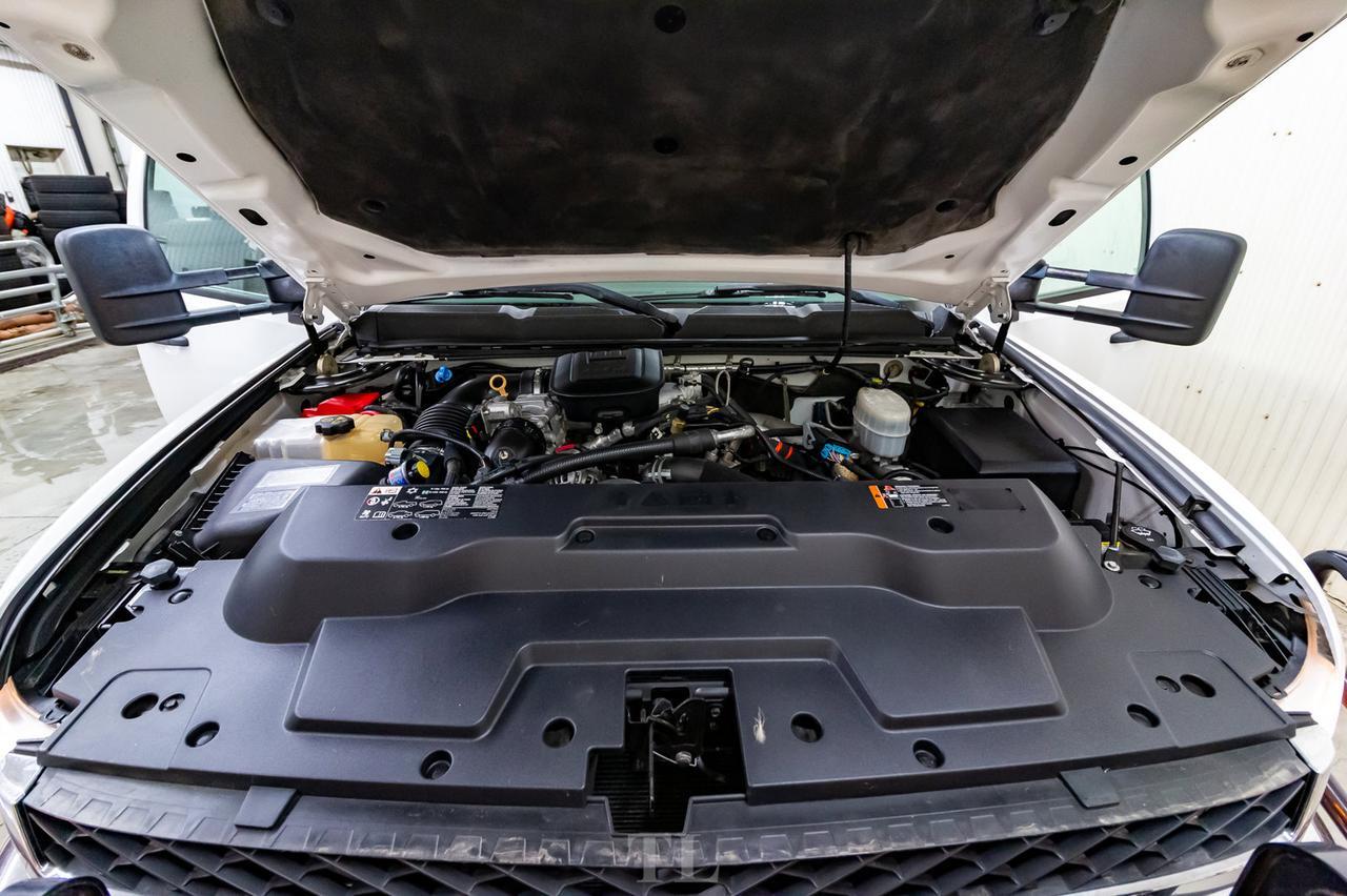 2012 Chevrolet Silverado 3500HD 4x4 Crew Cab LT Deck Diesel Red Deer AB