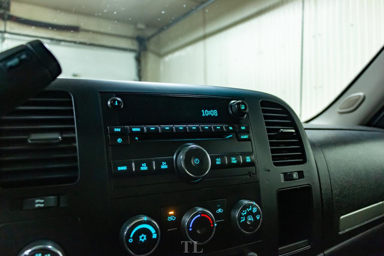 2012 Chevrolet Silverado 3500HD 4x4 Crew Cab LT Deck Red Deer AB
