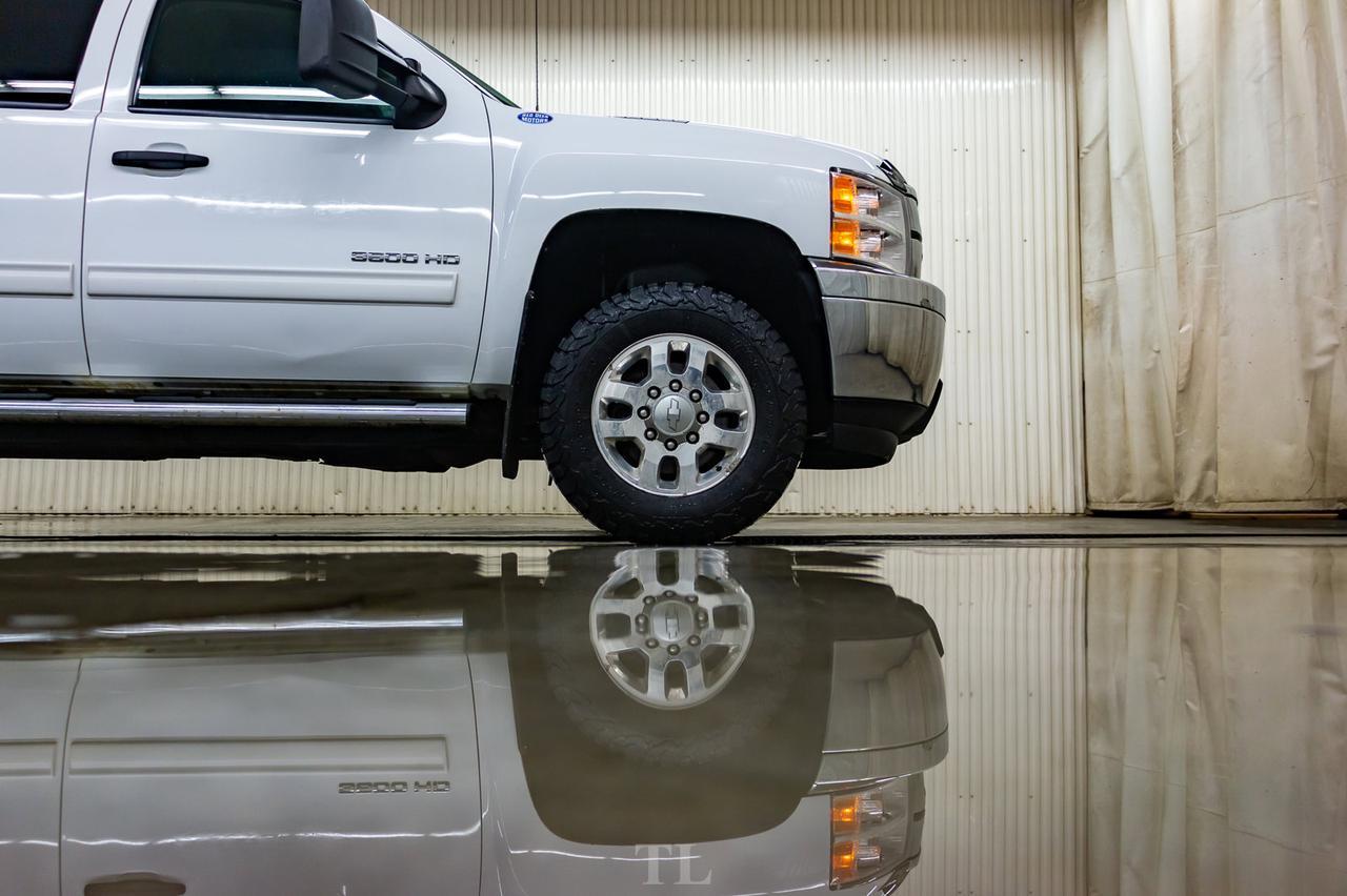 2012 Chevrolet Silverado 3500HD 4x4 Crew Cab LT Deck Red Deer AB