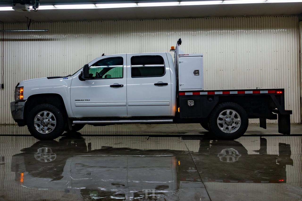 2012 Chevrolet Silverado 3500HD 4x4 Crew Cab LT Deck Red Deer AB
