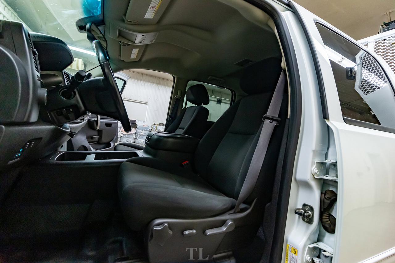 2012 Chevrolet Silverado 3500HD 4x4 Crew Cab LT Deck Red Deer AB