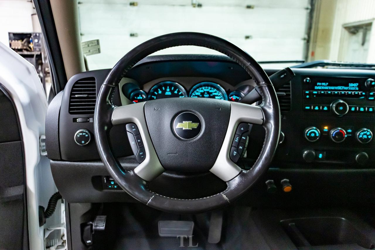 2012 Chevrolet Silverado 3500HD 4x4 Crew Cab LT Deck Red Deer AB